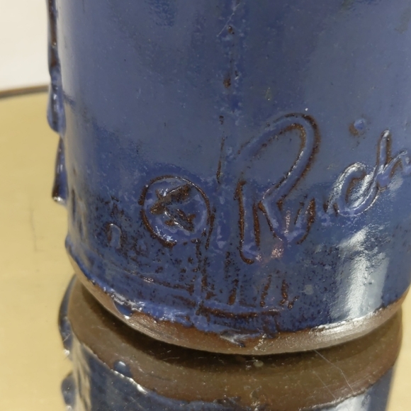 Richie Studio Art Pottery Beans Quirky Boho Vintage 1971 Blue Glaze - Picture 4 of 8